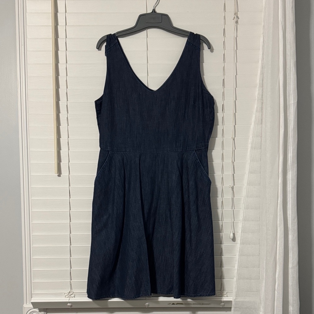 Vineyard Vines Denim Midi Dress